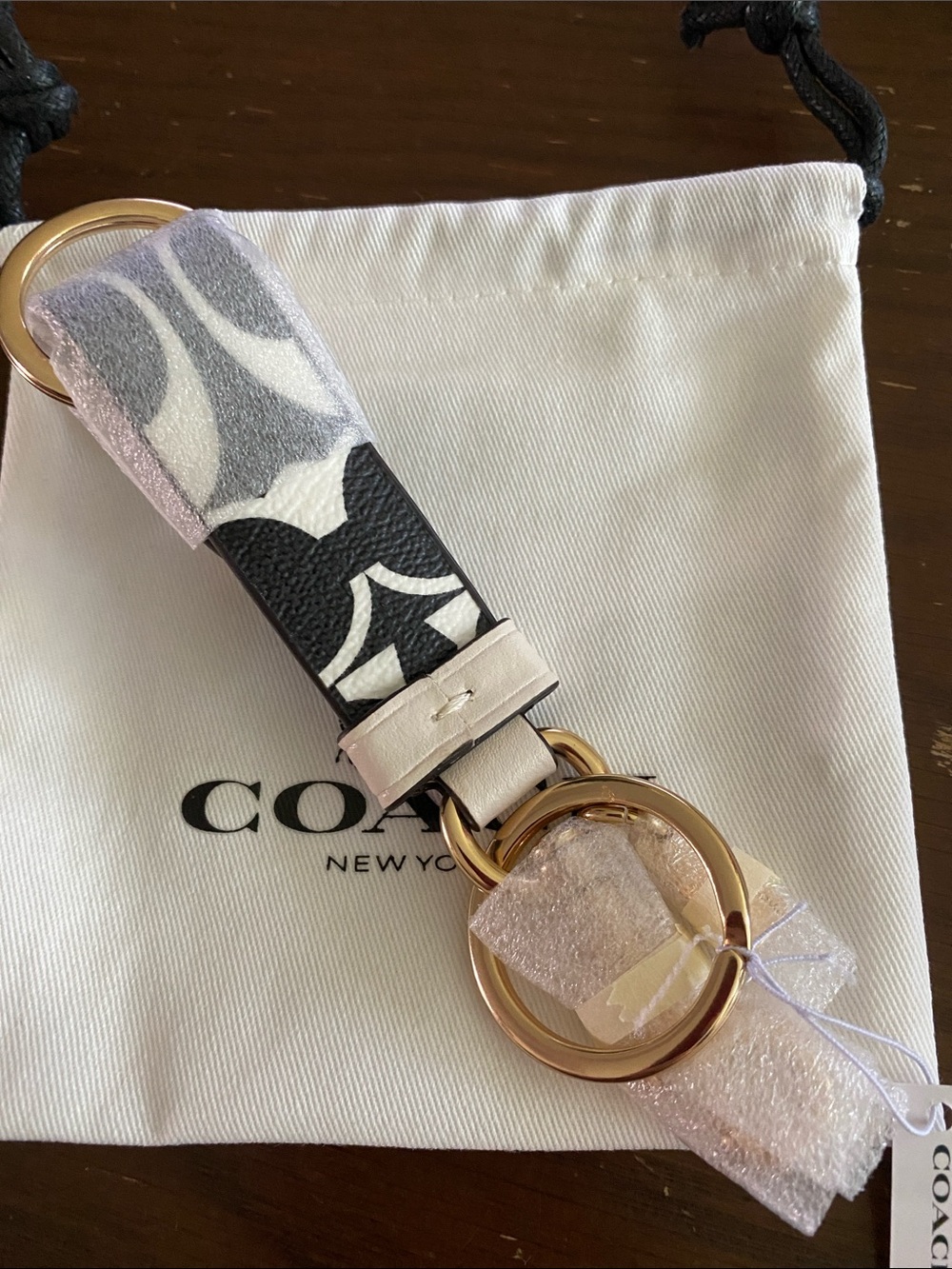 Coach Black & White Signature Leather Key Holder with Gold Hardware - Picture 2 of 2
